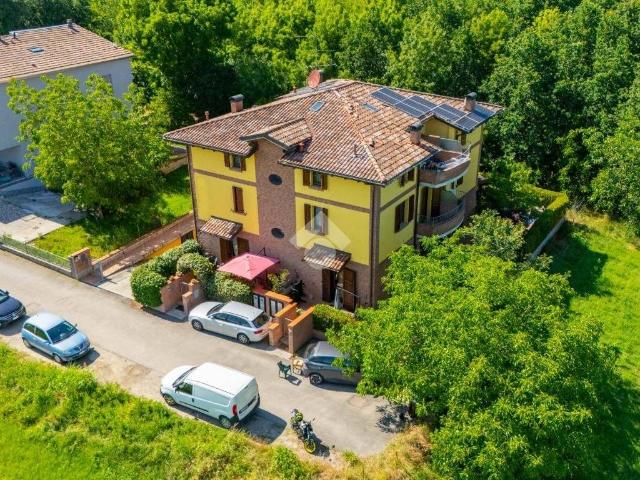 Villa Schiera in vendita a Unione di comuni Terre di Castelli, Castelvetro Di Modena