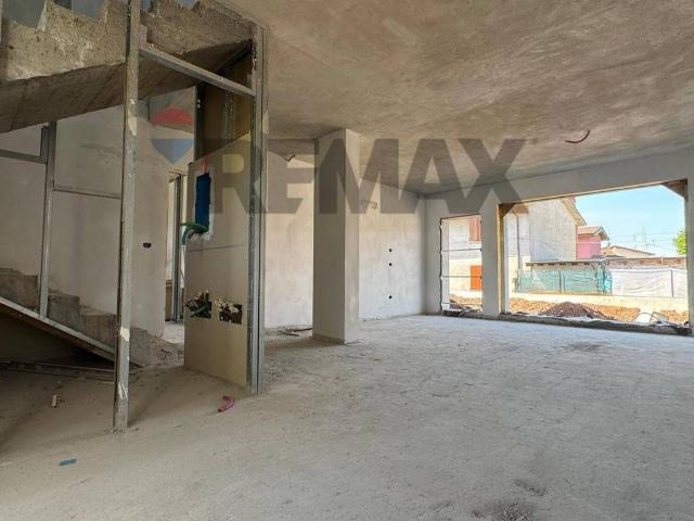 Villa Schiera in vendita a Zona Est, Brescia