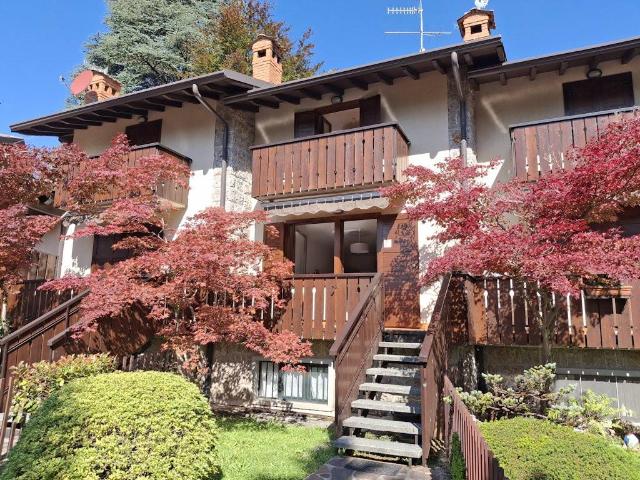 Villa Schiera in vendita a Dorga, Castione Della Presolana