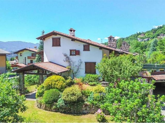 Villa Schiera in vendita a Castione Della Presolana, Lombardia
