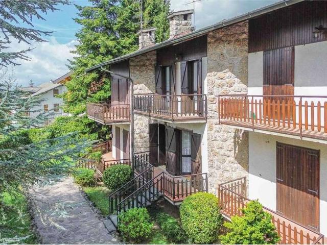 Villa Schiera in vendita a Dorga, Castione Della Presolana