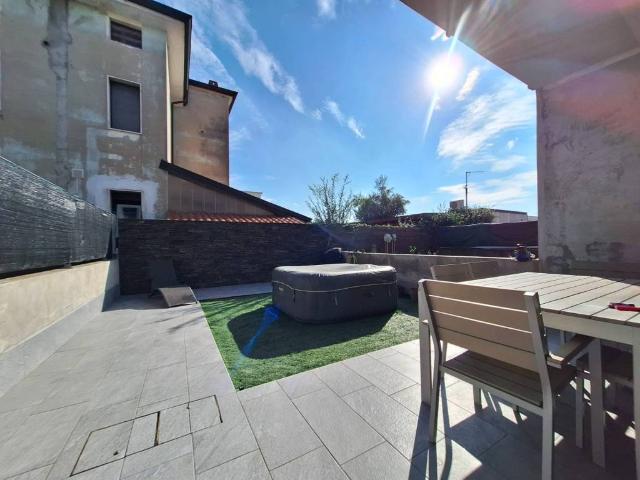 Villa Schiera in vendita a Castrezzato, Brescia