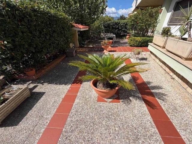 Villa Schiera in vendita a Calabria, Cosenza