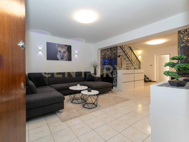 Villa Schiera in vendita a San Leone, Catania