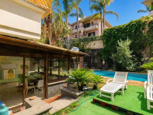 Villa Schiera in vendita a San Giovanni Galermo-Trappeto-Cibali, Catania
