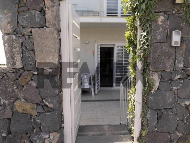 Villa Schiera in vendita a Picanello-Ognina-Barriera-Canalicchio, San Gregorio Di Catania