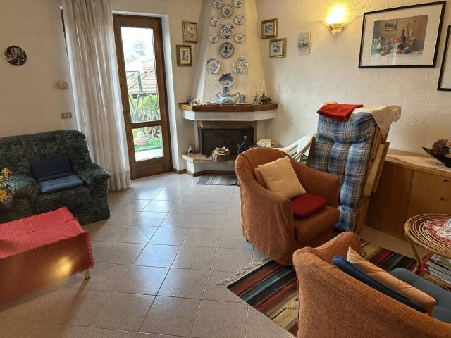 Villa Schiera in vendita a Cavareno, Provincia di Trento