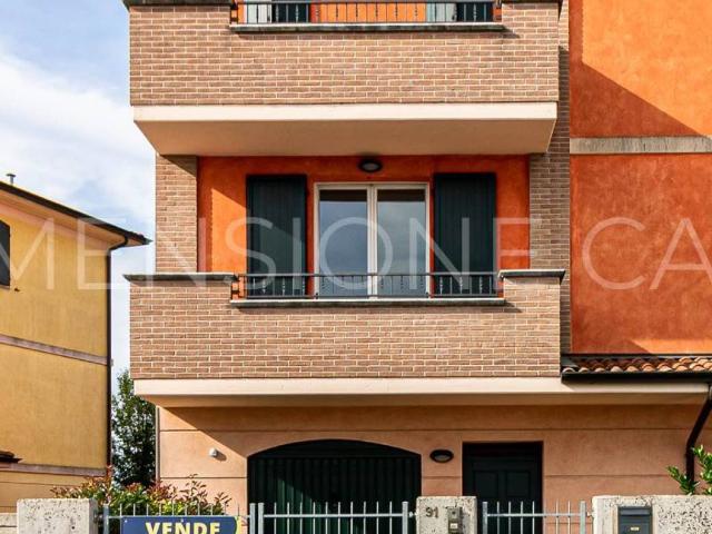 Villa Schiera in vendita a Unione Comuni Modenesi Area Nord, Cavezzo
