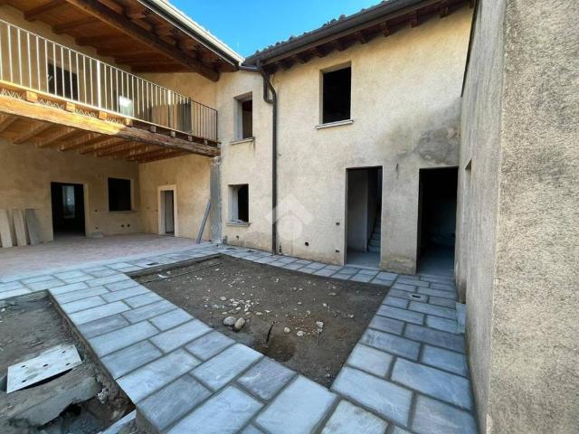 Villa Schiera in vendita a Cazzago San Martino, Lombardia