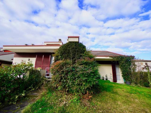 Villa Schiera in vendita a Cazzago San Martino, Lombardia