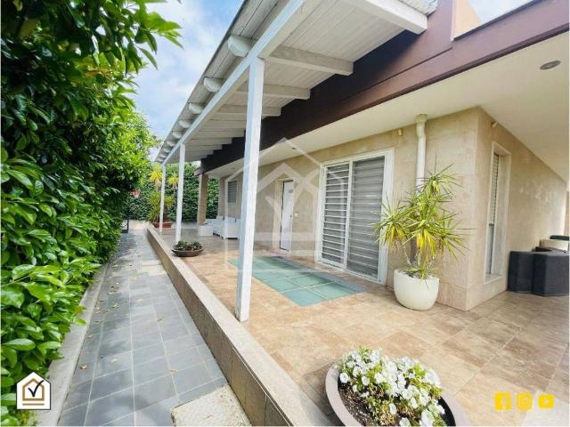 Villa Schiera in vendita a Puglia, Bari
