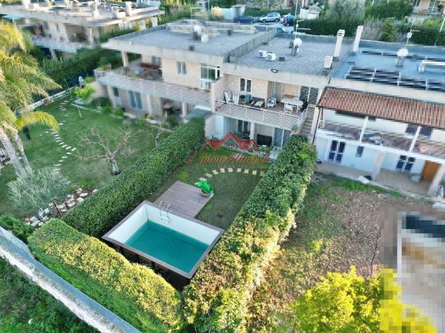 Villa Schiera in vendita a Puglia, Bari