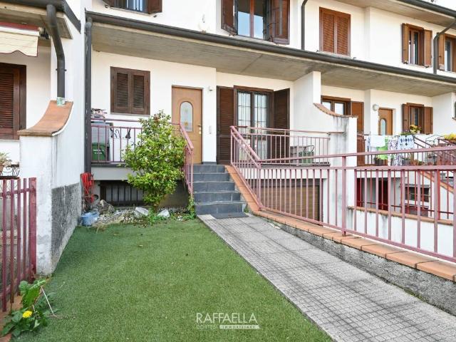 Villa Schiera in vendita a Cenate Sopra, Lombardia