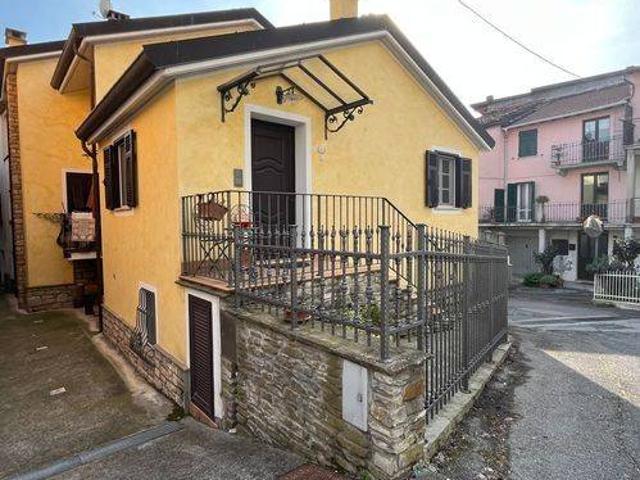 Villa Schiera in vendita a Montaldo, Cengio
