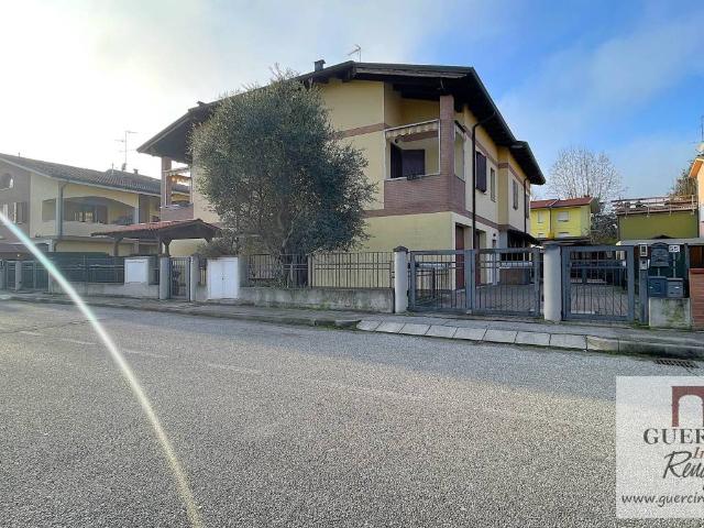 Villa Schiera in vendita a Unione Alto Ferrarese, Cento