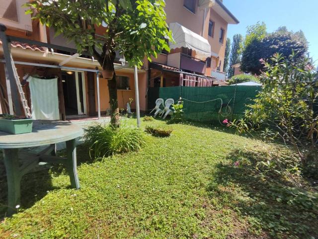 Villa Schiera in vendita a Unione Alto Ferrarese, Cento