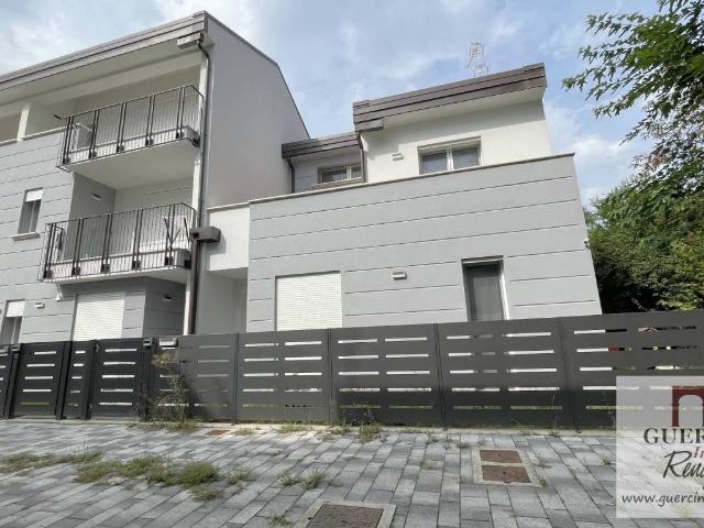 Villa Schiera in vendita a Unione Alto Ferrarese, Cento
