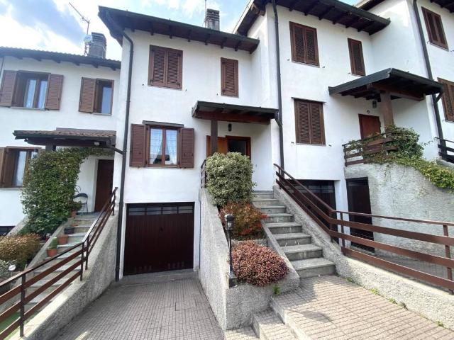 Villa Schiera in vendita a Centro Valle Intelvi, Casasco D'intelvi