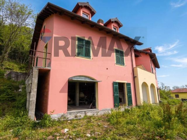 Villa Schiera in vendita a Ceranesi, Liguria