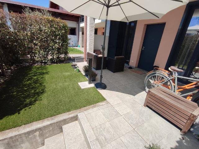 Villa Schiera in vendita a Montesordo, Cermenate