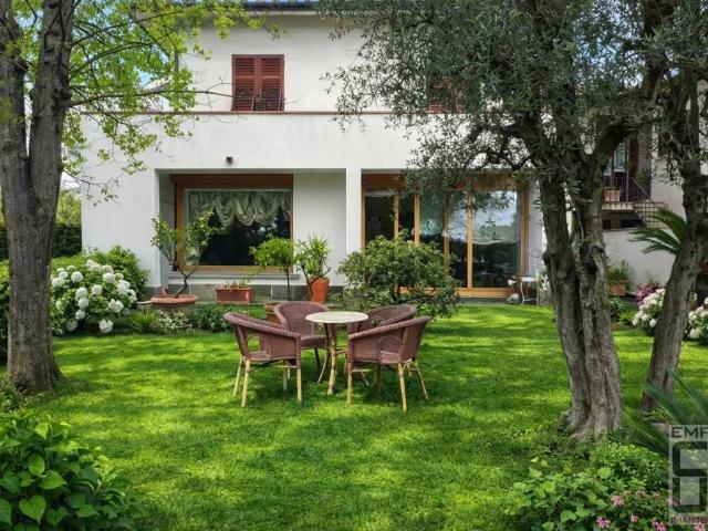 Villa Schiera in vendita a Unione dei Comuni Circondario dell'Empolese Valdelsa, Cerreto Guidi