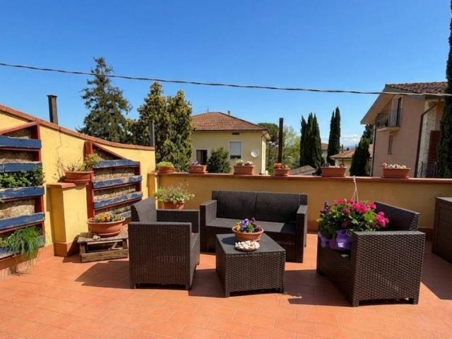 Villa Schiera in vendita a Unione dei Comuni Circondario dell'Empolese Valdelsa, Cerreto Guidi