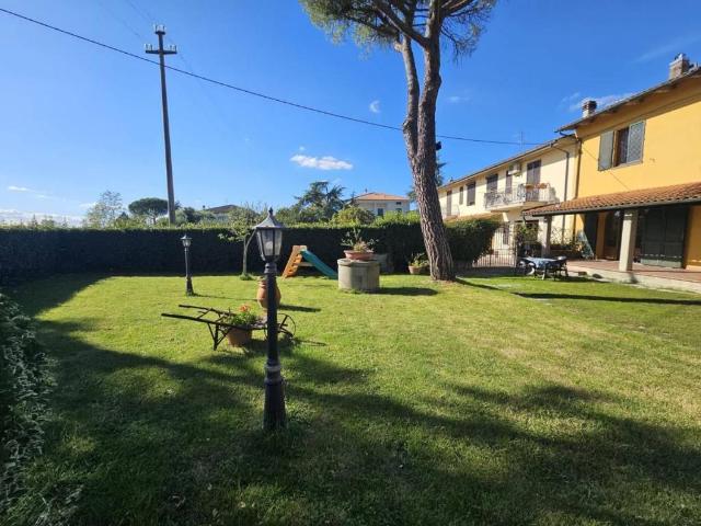 Villa Schiera in vendita a Unione dei Comuni Circondario dell'Empolese Valdelsa, Cerreto Guidi
