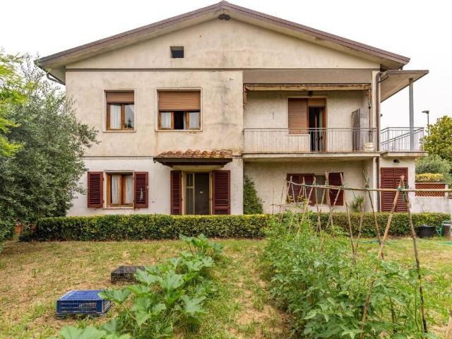 Villa Schiera in vendita a Unione dei Comuni Circondario dell'Empolese Valdelsa, Cerreto Guidi