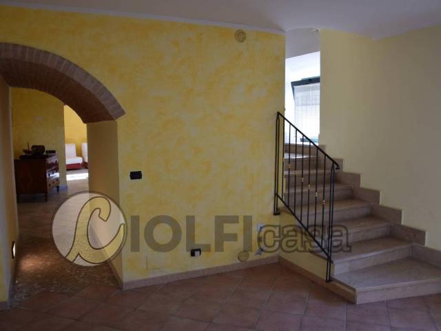 Villa Schiera in vendita a Cervaro, Lazio