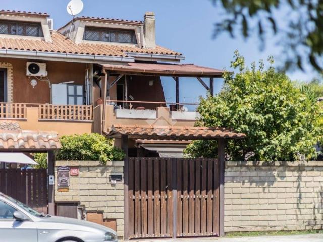 Villa Schiera in vendita a Piano del Fregneto, Roma Capitale