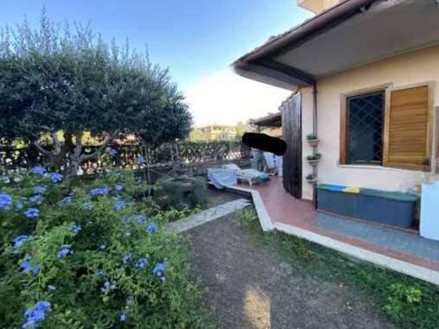 Villa Schiera in vendita a Fontana Ficona, Cerveteri