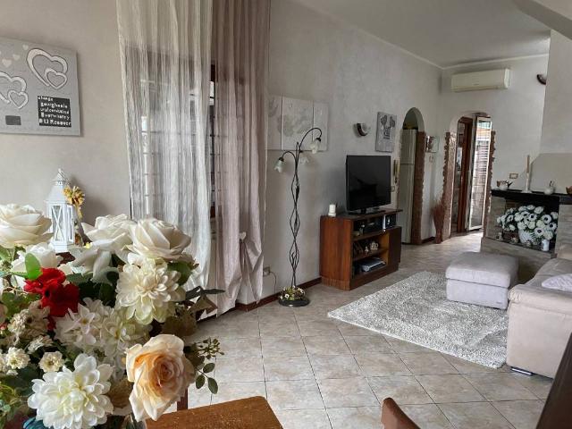 Villa Schiera in vendita a Cerenova Costantica, Roma Capitale