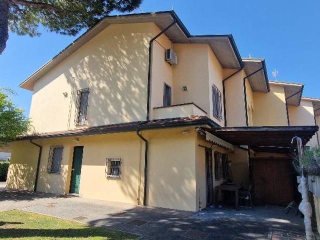 Villa Schiera in vendita a Cervia, Reggio Emilia