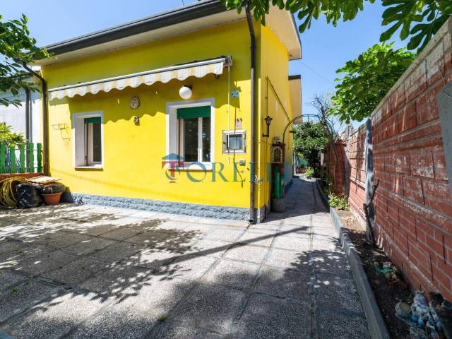 Villa Schiera in vendita a Colombarina, Cervia