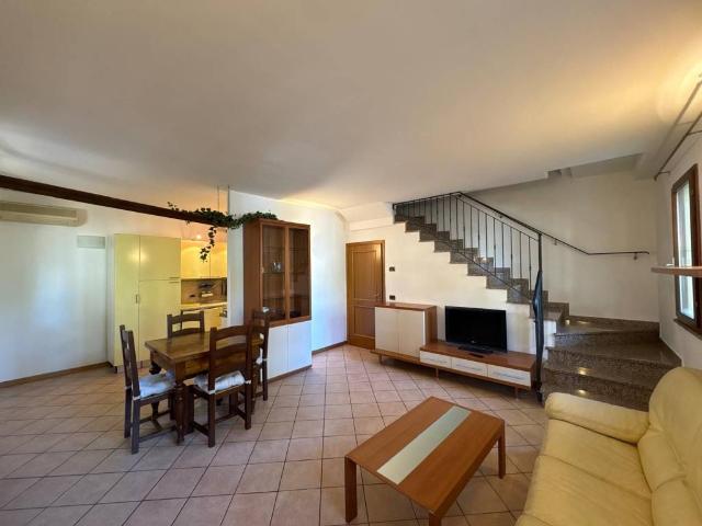 Villa Schiera in vendita a Cervia, Reggio Emilia