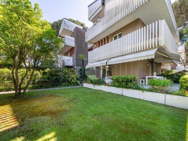 Villa Schiera in vendita a Milano Marittima, Cervia