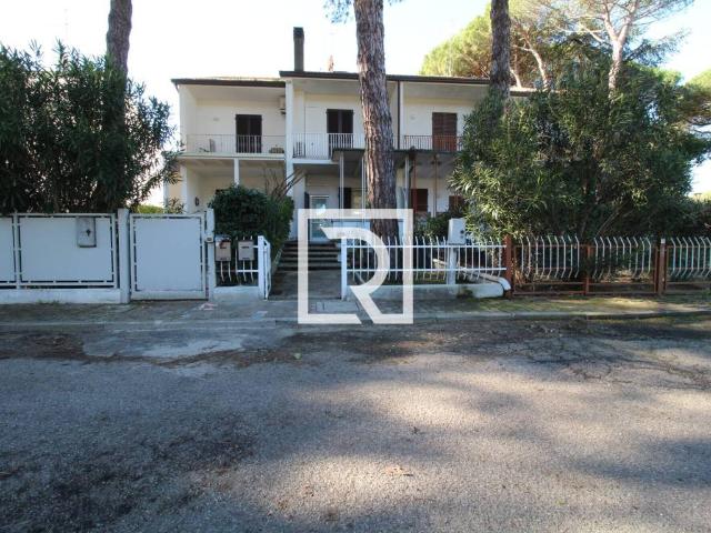 Villa Schiera in vendita a Milano Marittima, Cervia