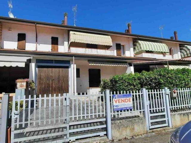Villa Schiera in vendita a Cervia, Reggio Emilia
