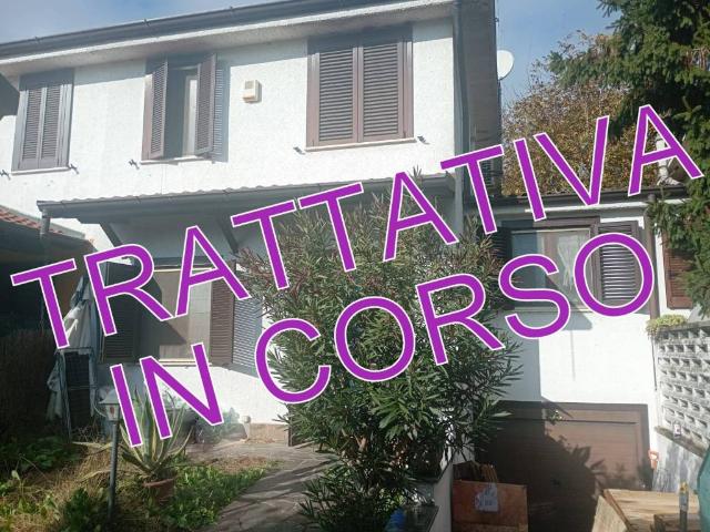 Villa Schiera in vendita a Cervignano D'adda, Lombardia