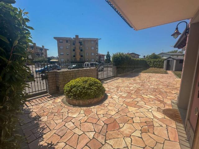 Villa Schiera in vendita a Cervignano Del Friuli, Friuli-Venezia Giulia