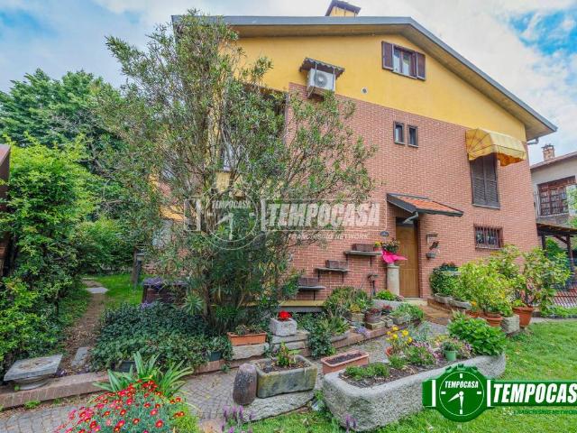 Villa Schiera in vendita a Quartiere Pasubio, Cesano Boscone