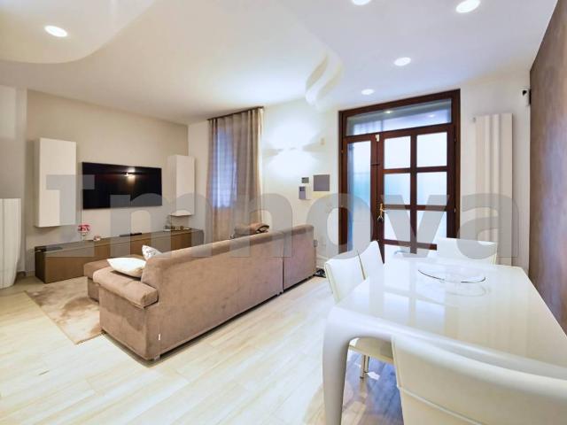 Villa Schiera in vendita a Cesano Maderno, Lombardia