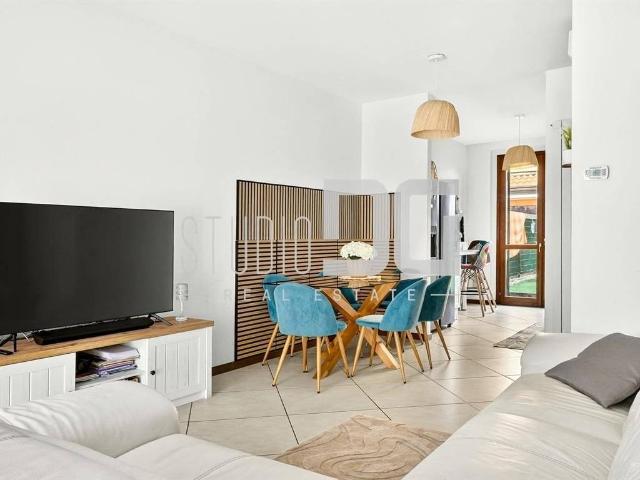 Villa Schiera in vendita a Cesano Maderno, Lombardia