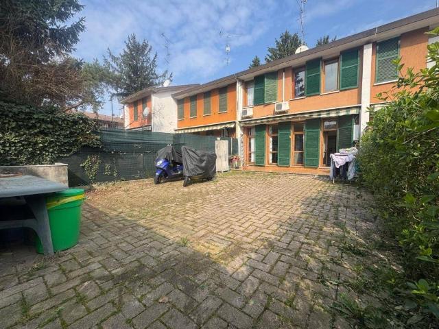 Villa Schiera in vendita a Villaggio Ina Casa, Cesate