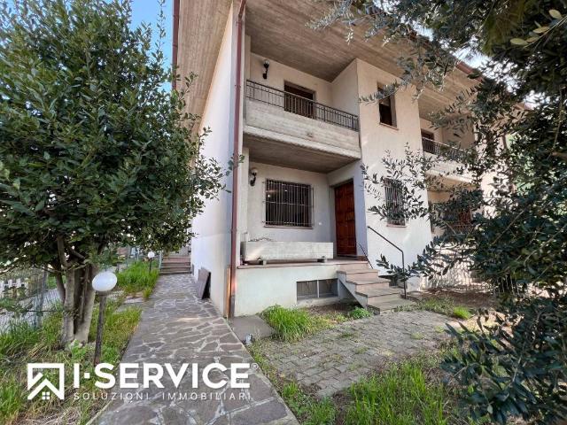 Villa Schiera in vendita a Cesenatico, Reggio Emilia