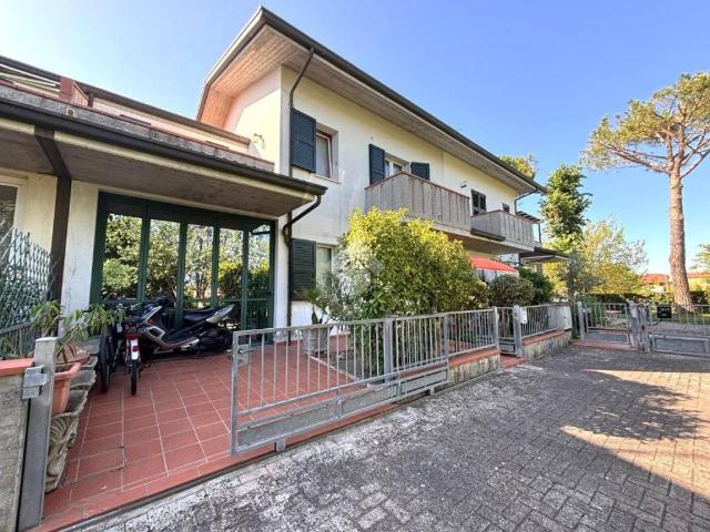 Villa Schiera in vendita a Cesenatico, Reggio Emilia