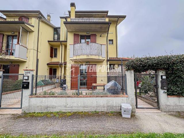 Villa Schiera in vendita a Bagnarola, Cesenatico