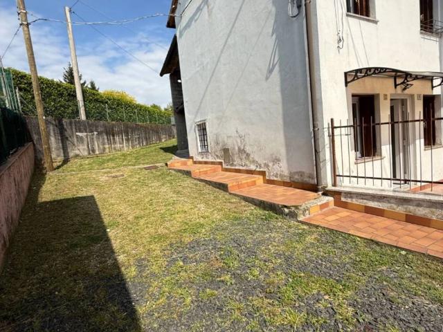 Villa Schiera in vendita a Chiampo, Veneto