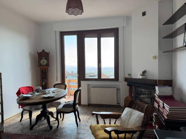 Villa Schiera in vendita a Chianciano Terme, Toscana