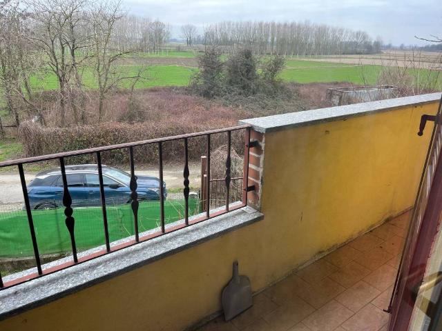 Villa Schiera in vendita a Chignolo Po, Lombardia